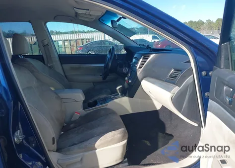 2010 Subaru Outback 2.5I Premium из США, поврежденный, VIN 4S4BRBCCXA3335990